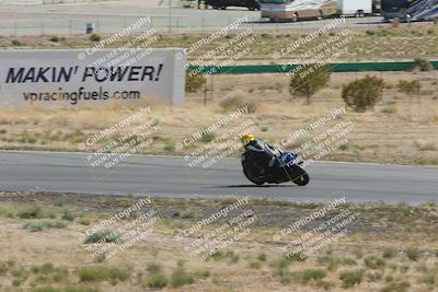 media/Apr-20-2025-AHRMA (Sun) [[393a79c373]]/Race/Group 12/Turn 4b/